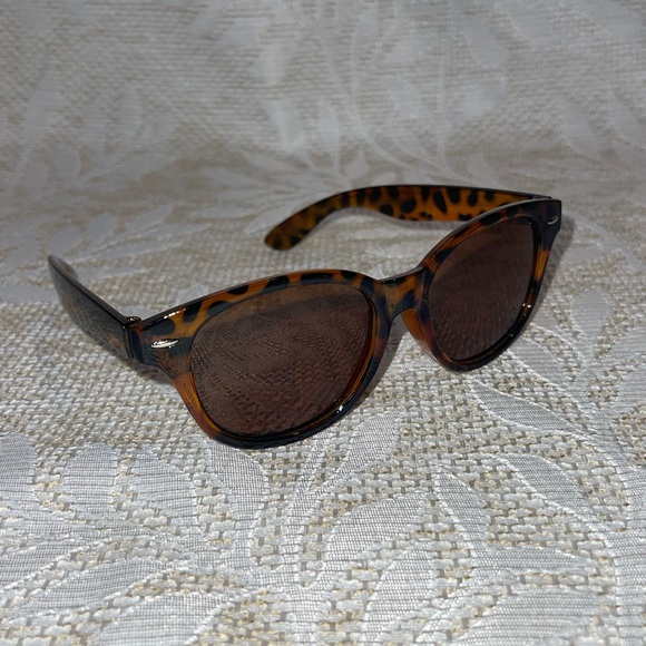 Tortoise Shell Sunglasses womens - Picture 1 of 5